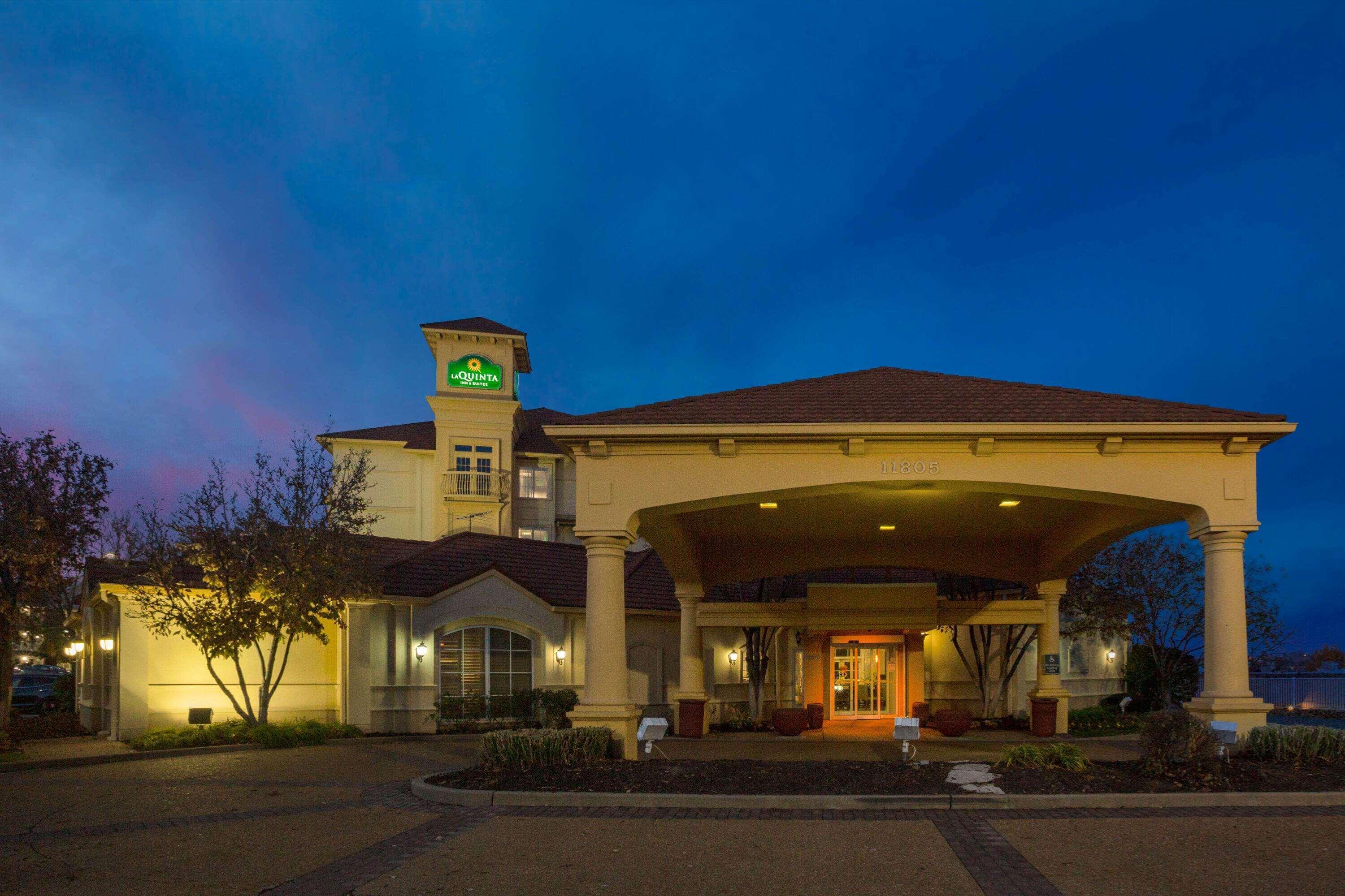 Hotel La Quinta By Wyndham St. Louis Westport Maryland Heights Exterior foto
