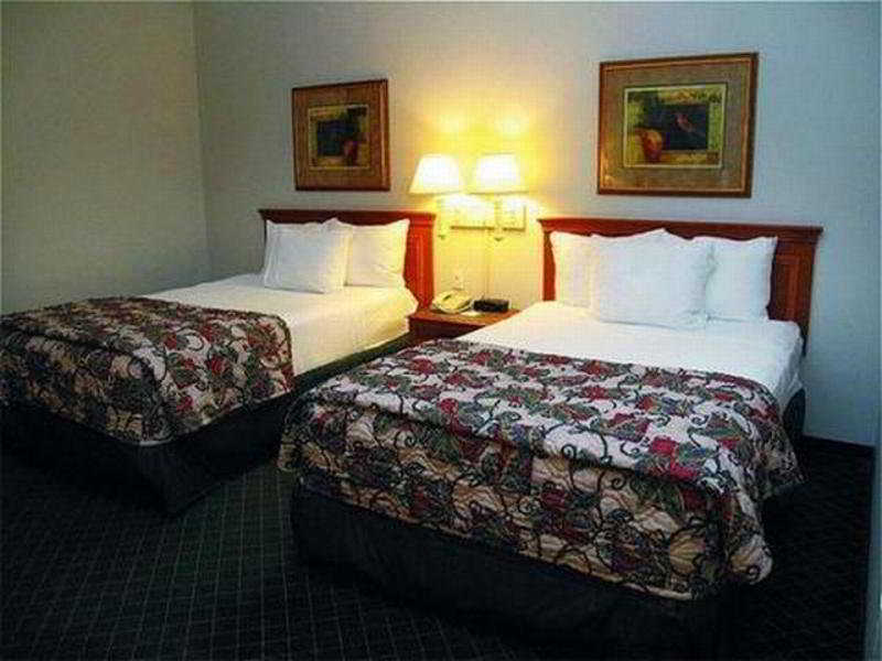 Hotel La Quinta By Wyndham St. Louis Westport Maryland Heights Exterior foto